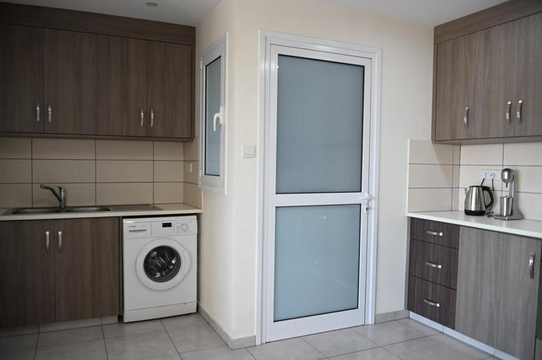 Edessis Beach House Лімасол Екстер'єр фото